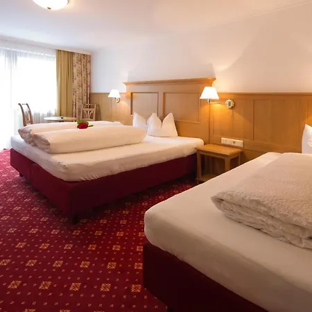 Hotel Zillertaler Weinstadl 3*