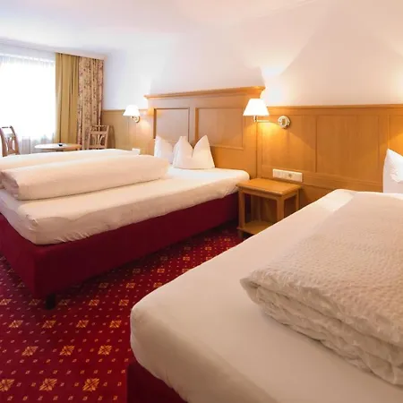 Hotel Zillertaler Weinstadl 3*