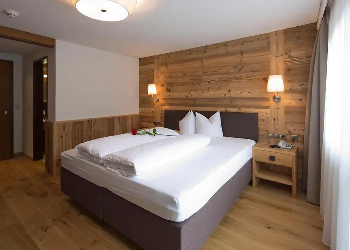 Zillertaler Weinstadl 3* 힙파흐