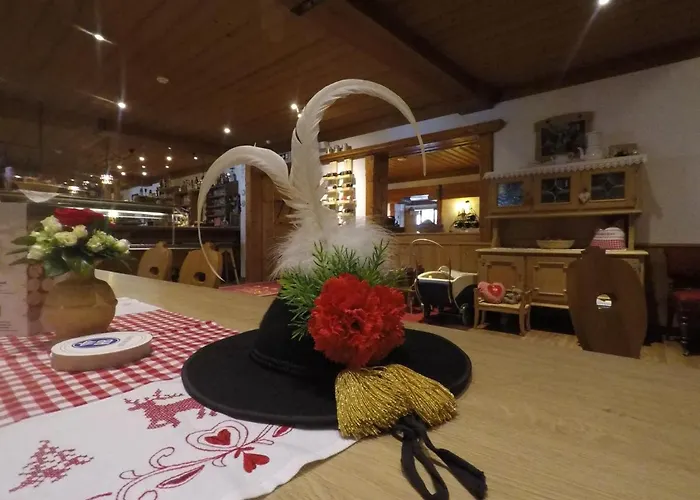 Zillertaler Weinstadl 호텔 3*